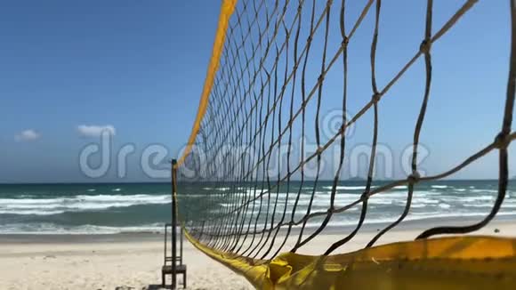 海边沙滩排球场夏季视频的预览图