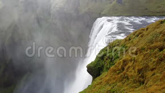 冰岛南部的斯科加佛斯斯科加大瀑布视频的预览图