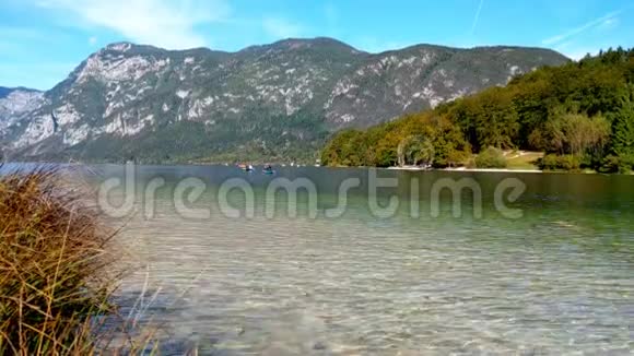 斯洛文尼亚的博欣吉湖风景区朱利安阿尔卑斯山的博欣吉谷上卡尼奥拉地区和特里格拉夫国家公园的一部分视频的预览图