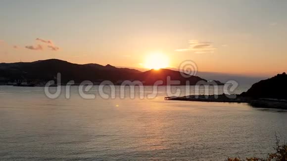 马尔马拉岛日落俯瞰土耳其马尔马拉海视频的预览图