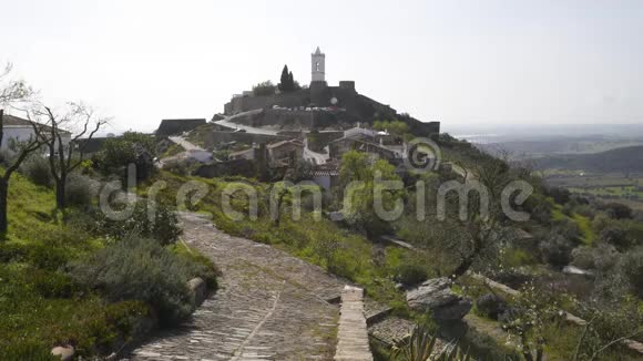 Monsaraz村景观背景是葡萄牙Alentejo的城堡视频的预览图
