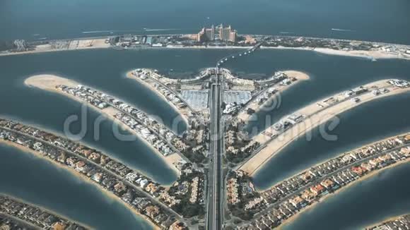 阿联酋迪拜棕榈岛的鸟瞰图视频的预览图
