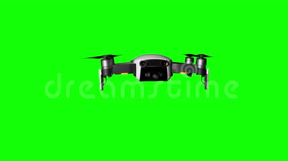 绿色屏幕或透明背景下真正的无人机在空中盘旋视频的预览图