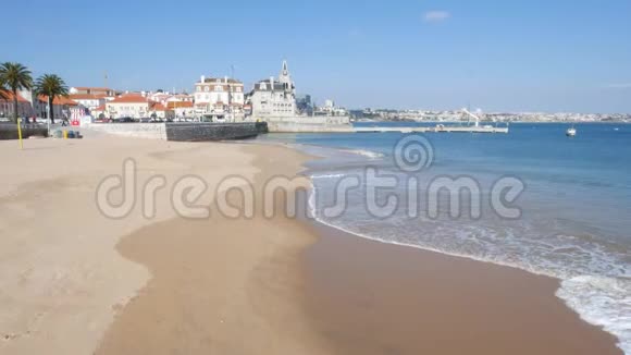 葡萄牙里斯本附近卡斯卡斯被遗弃的沙滩视频的预览图
