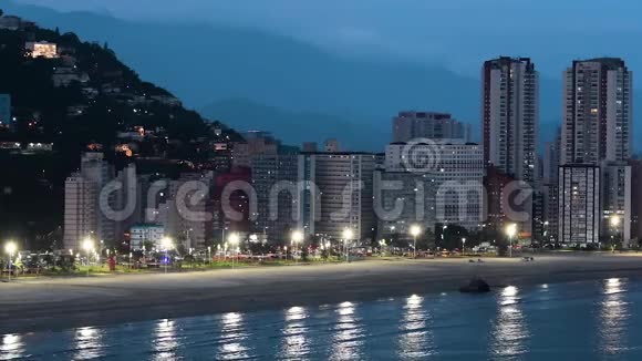 巴西沿海城市波利斯塔海岸的鸟瞰图视频的预览图