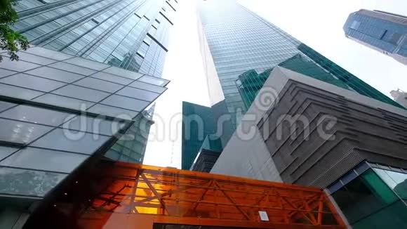 西格普罗金融大厦的低视角视频的预览图
