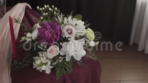 婚礼花束鲜花喜庆的鲜花花束婚礼新娘花束结婚花艺快关门视频的预览图