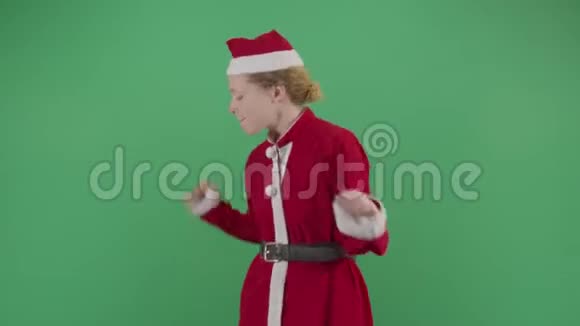 女人圣诞老人庆祝圣诞节视频的预览图