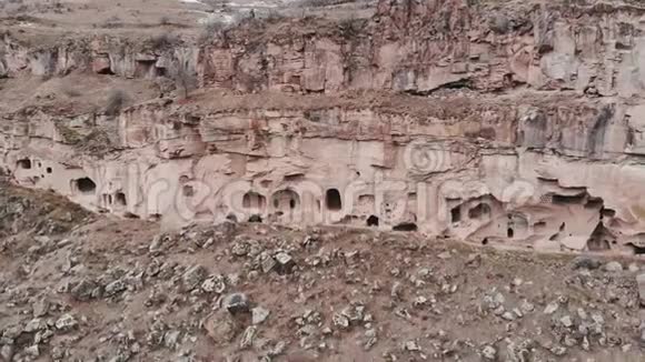 卡帕多西亚岩石中的古代基督教教堂土耳其视频的预览图