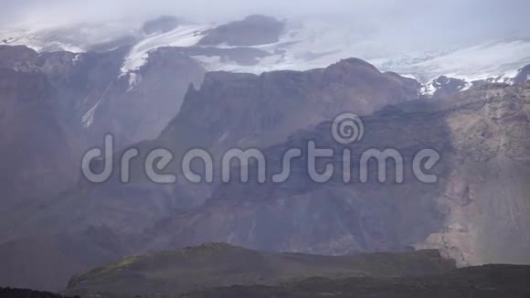 美丽的景观与冰川的Fimvorduhals小径夏季阳光明媚的一天冰岛视频的预览图