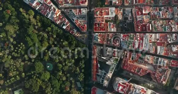 空中观景日落时分圣克鲁斯市加那利群岛在西班牙的首都视频的预览图