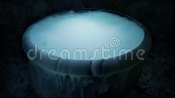 巫师的大锅在黑暗中发光抽烟视频的预览图