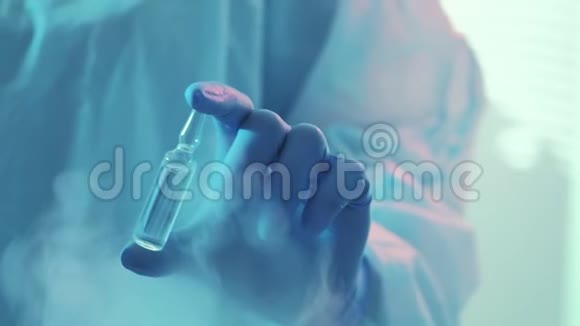 疫苗研发技师手套药安瓿视频的预览图