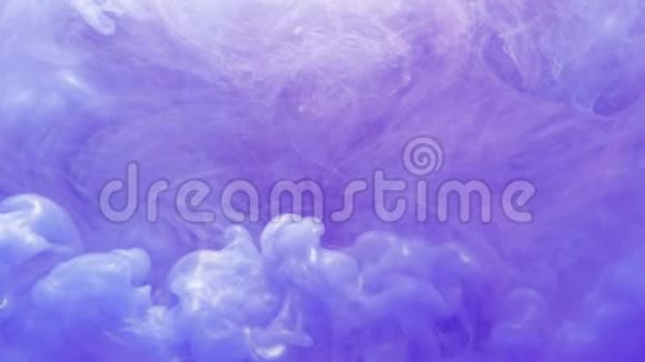 彩色烟云紫色闪光蒸气流视频的预览图