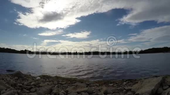 湖泊时间推移视频的预览图
