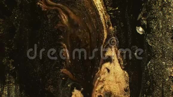 流动艺术覆盖闪光青铜棕色墨水视频的预览图
