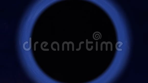闪烁的漩涡黑色的圆圈蓝色的光辉运动视频的预览图