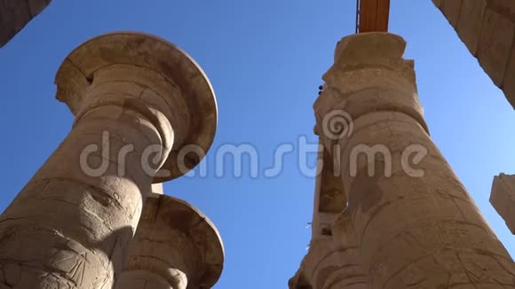 埃及卢克索的卡尔纳克神庙卡尔纳克神庙建筑群俗称卡尔纳克由一大批腐朽的建筑组成视频的预览图