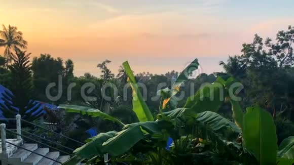泰国苏梅岛美丽的日落视频的预览图