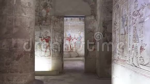 阿比多斯的塞蒂一世神庙Abydos以SetiI号纪念寺而闻名该寺内有埃及国王Abydos视频的预览图