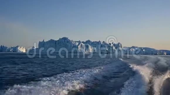 格陵兰岛Ilulissat冰川海洋迪斯科湾速度视频的预览图