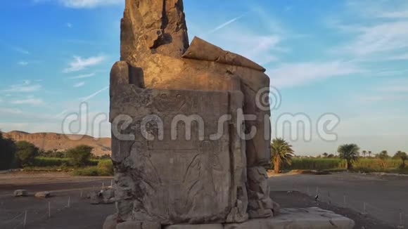 古埃及底比斯的卢克索梅农的科洛斯西视频的预览图