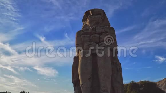 古埃及底比斯的卢克索梅农的科洛斯西视频的预览图