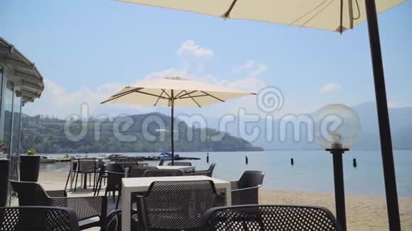 湖边的咖啡馆视频的预览图
