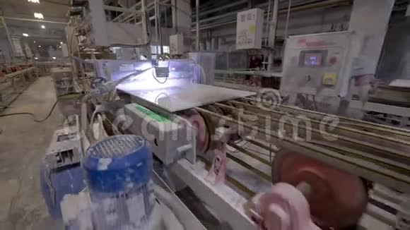 瓷砖厂生产线详细视图视频的预览图