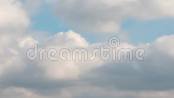 蓝天乌云的移动视频的预览图