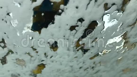 从车内可以看到洗车景观视频的预览图