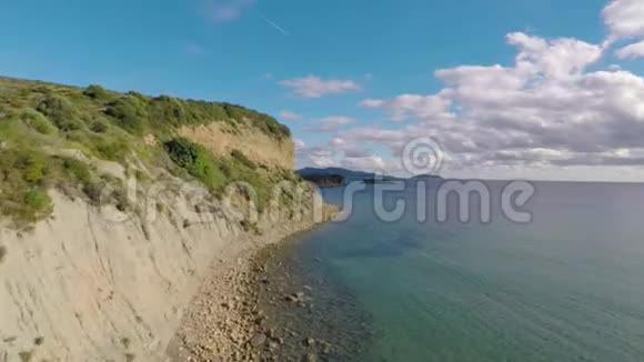 克里夫海滩无人机飞行视频的预览图