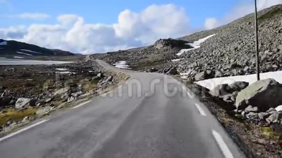 挪威国家旅游雪道Aurlandsvegen视频的预览图
