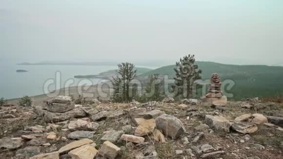 贝加尔湖从山的高度第2部分视频的预览图