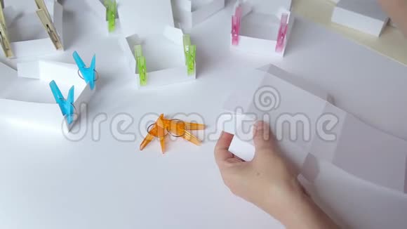 纸盒胶合视频的预览图