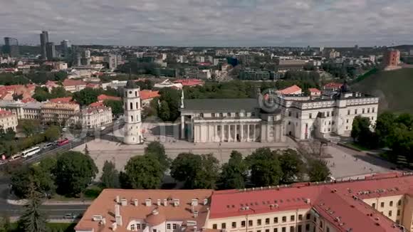 维尔纽斯立陶宛2019年7月大教堂大教堂钟楼大教堂和城堡山在维尔纽斯视频的预览图