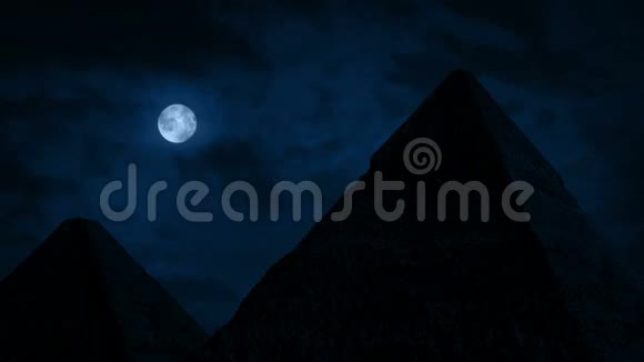 满月下的金字塔视频的预览图