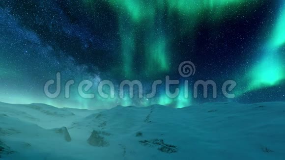 夜空中的北极光覆盖冬季景观4K视频的预览图
