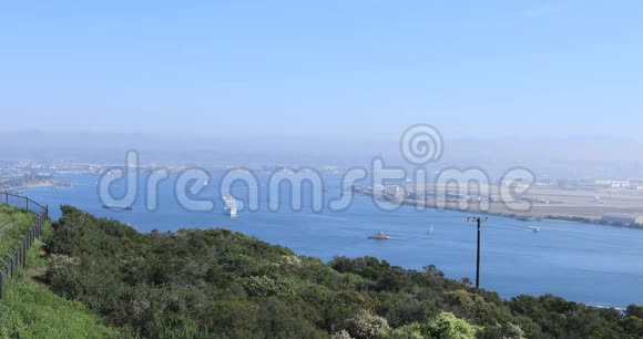 加州圣地亚哥雾蒙蒙的4K日视频的预览图