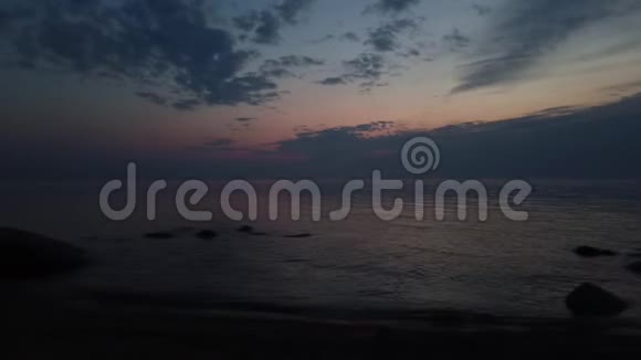 拉脱维亚波罗的海上空的日落时间视频的预览图