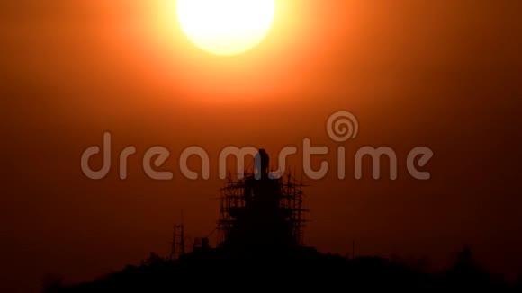 太阳和佛像的时间流逝视频的预览图