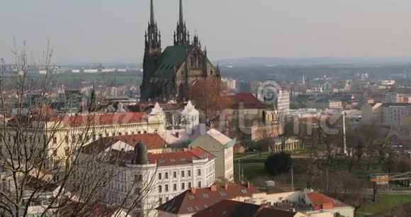 布尔诺镇观景台彼得罗夫教堂视频的预览图