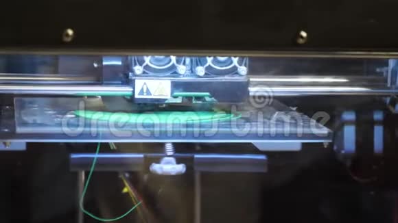 三维印刷机工作视频的预览图