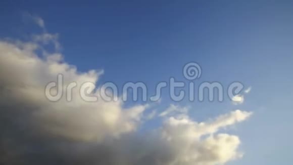 时间流逝美丽的蓝天与云的背景天空云视频的预览图