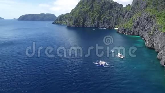 秘密泻湖在巴拉望观光场所在菲律宾ElNido游览A背景二的美丽景观及海洋视频的预览图