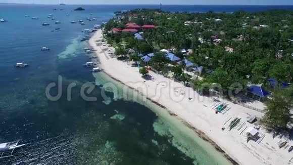菲律宾宿务邦蒂海滩和马拉帕斯卡瓦岛海滨背景V2的苏鲁海船和美丽海景视频的预览图