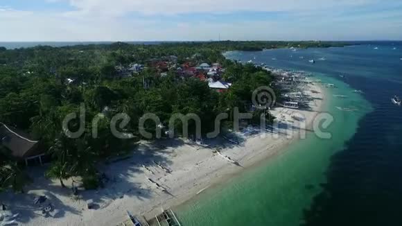 菲律宾宿务马拉帕斯卡岛苏鲁海船和美丽的邦蒂海滩海景与船在背景四视频的预览图