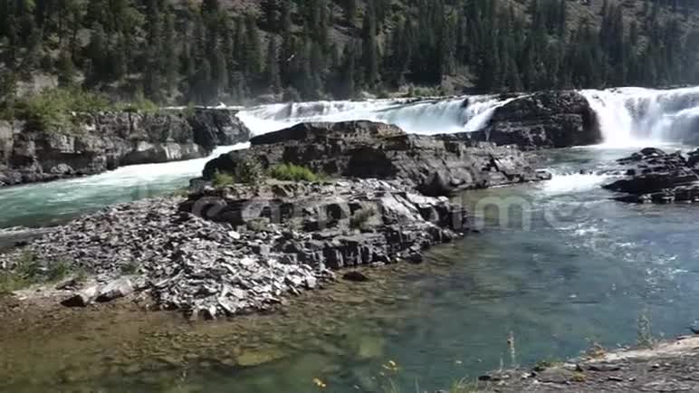 蒙大拿州的瀑布视频的预览图
