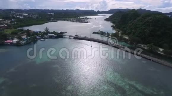 帕劳科罗岛的海景长岛公园区域和酒店背景视频的预览图