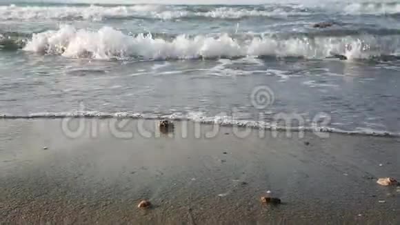 美丽沙滩海浪超慢动作视频视频的预览图